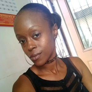 Meet your Posher, Ebony